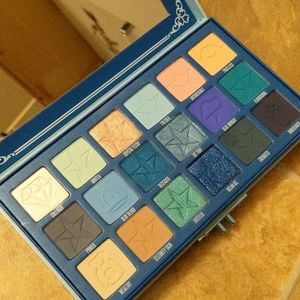 Jeffree Star Blue Blood Palette